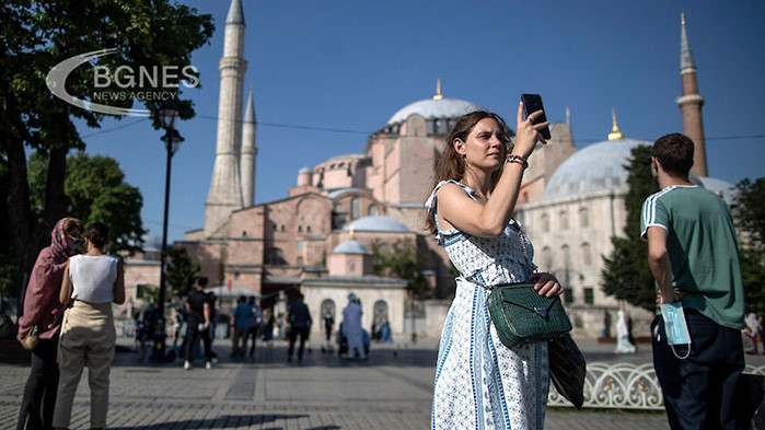 1,4 млн. българи са посетили Турция през януари-юли