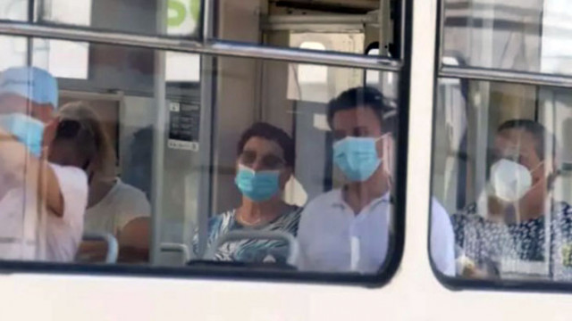 В четвъртък отпада носенето на маски в градския транспорт