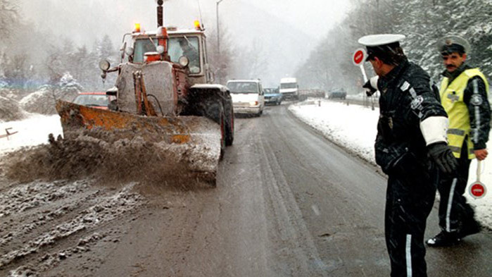 Фирмите имат 10 дни да подават оферти Чистенето на снега от