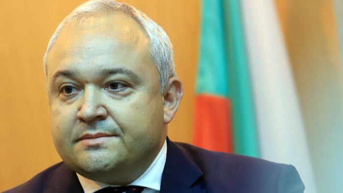 За да предпазят пътуващите, полицаите са загубили живота си. Това