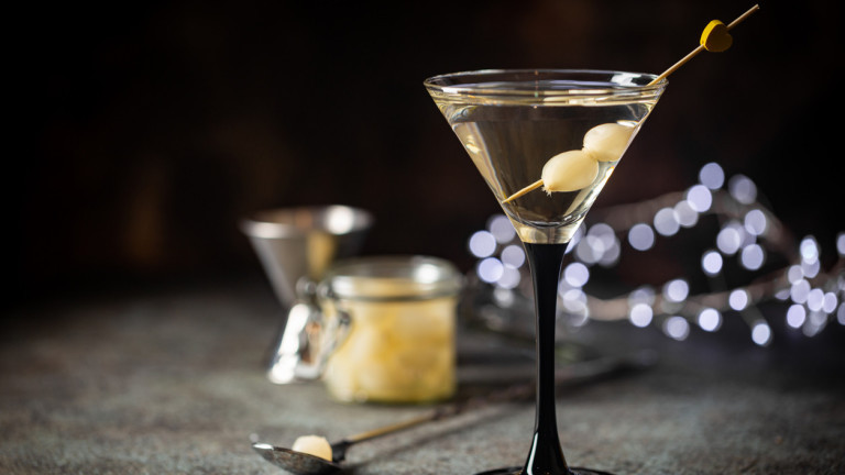 Времето напоследък може и да ни напомня, че есен се