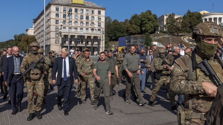 С американска концепция "за съпротива" Украйна спира руската агресия
