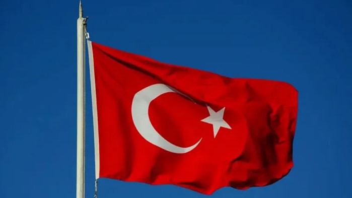 Петима души загинаха, а други 38 бяха ранени, след като