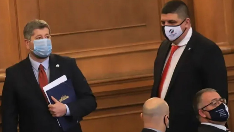 Атанас Атансов ще води варненската листа на ДБ, Христо Иванов в София