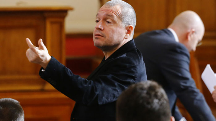 Политиците освен, че разбират от всичко разбират и от цифри,