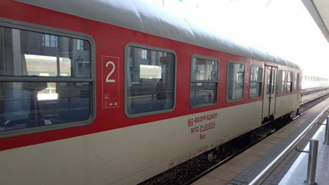 Инцидент на гарата в Шумен Бързият влак Варна София