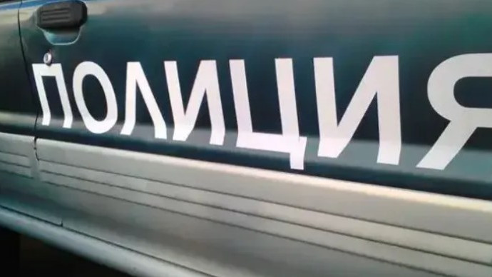 Дрогирана жена, превозвала нелегални мигранти, е задържана от полицията