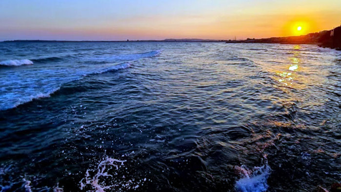 Двама мъже изчезнаха в морето край Созопол. Сигнал е подаден