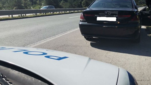Полицаи от ОДМВР София заловиха беглец без книжка на автомагистрала Хемус