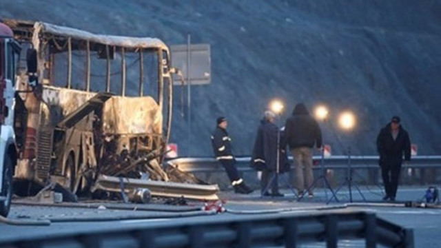 Македонският автобус, който изгоря на "Струма", бил с фалшиво разрешително