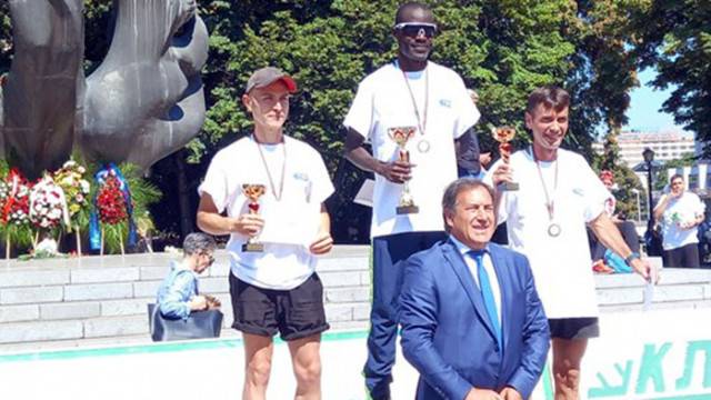 Варненецът Исмаил Сенанджи спечели 46 ото издание на международния мемориален маратон
