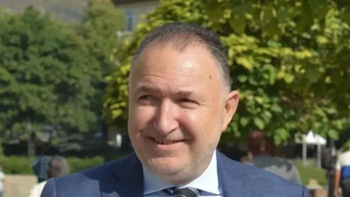 Чакат ни месеци упорита работа. Това заяви в интервю за