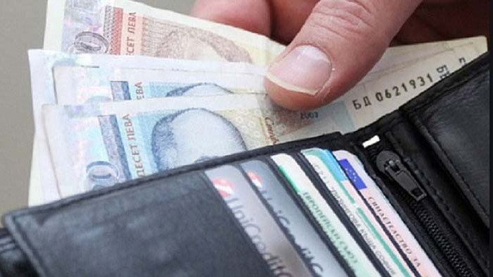 България е сред 16-те стани в ЕС, в които месечната