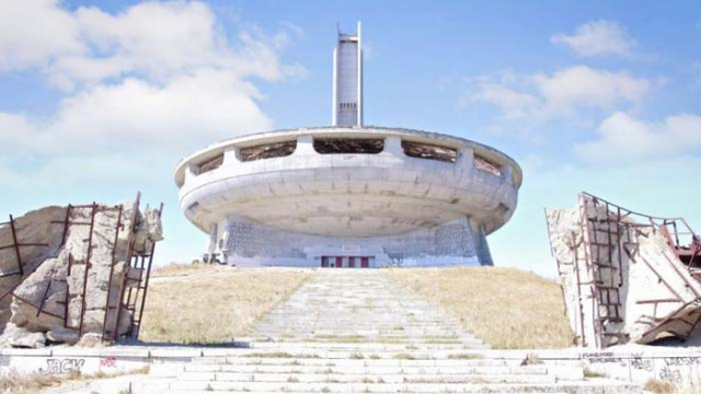 Монумент Бузлуджа ще отвори за посетители за пръв път от