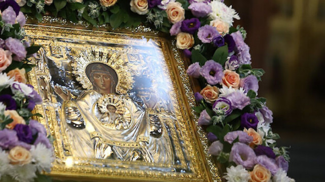 Днес Православната църква отбелязва празника Рождество на пресвета Богородица известен
