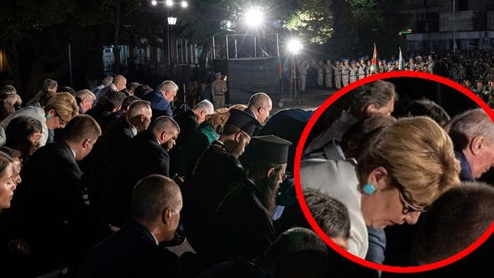 Митрофанова зад Радев на трибуната на Съединението, защото така се паднало