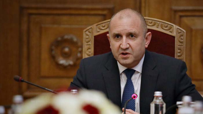 Радев: С кончината на Елизабет Втора Великобритания и светът губят забележителен държавник