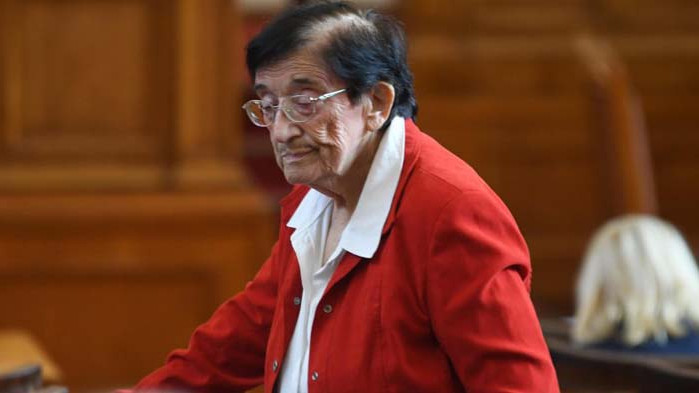 Думата за трябва да бъде начело. Не думата против, не