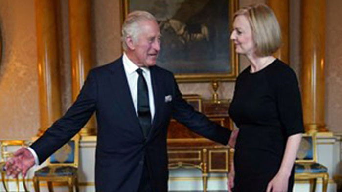 Те ще присъстват на церемонията в двореца Сейнт Джеймс Британските