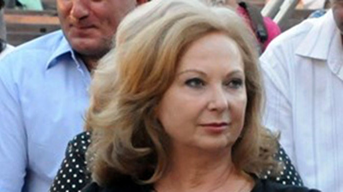 Съпругите на президентите бяха невидими.  Осъзнах колко голяма роля може да