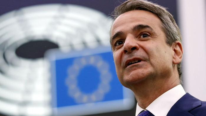 Минималната заплата в Гърция  ще бъде повишена отново догодина, а