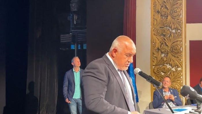 Лидерът на ГЕРБ Бойко Борисов е на предизборна обиколка в