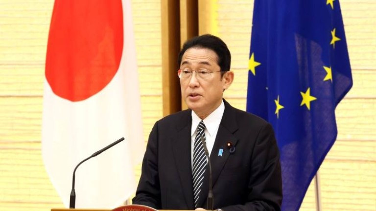 Подкрепата за японския премиер Фумио Кишида падна до най-ниското си ниво,