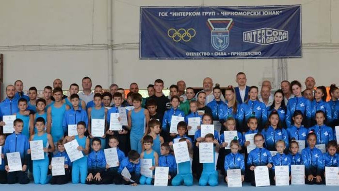 Наградиха гимнастици за отлично представяне на състезанията от Държавното първенство (СНИМКИ)
