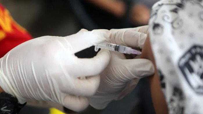 ЕМА одобри бустерна ваксина срещу най-новите варианти на „Омикрон”