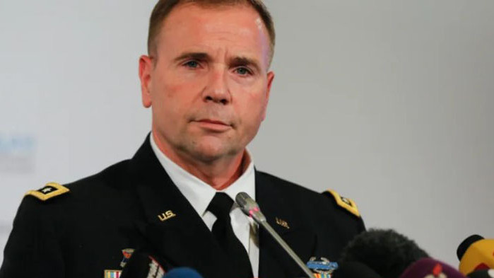 Западът трябва да се подготви за колапса на Русия през