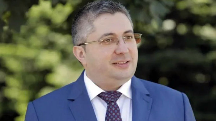 Мнението на бившия зам.- финансов министър Андрей Цеков относно пътните