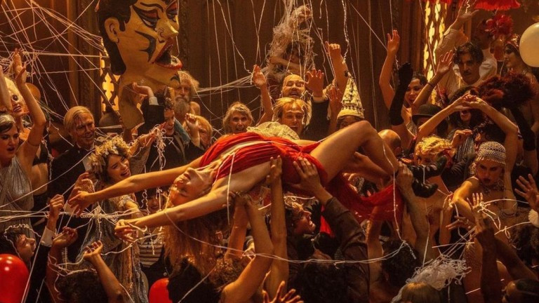 Още през 2019 г. разбрахме, че Деймиън Шазел се е