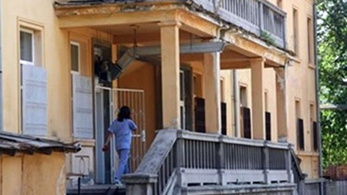 15 са в момента натровените деца от Спортното училище, които