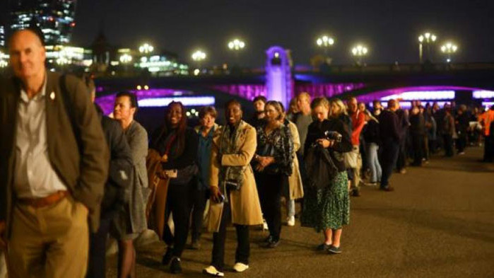 Опашката в центъра на Лондон достигна през нощта близо 7,9