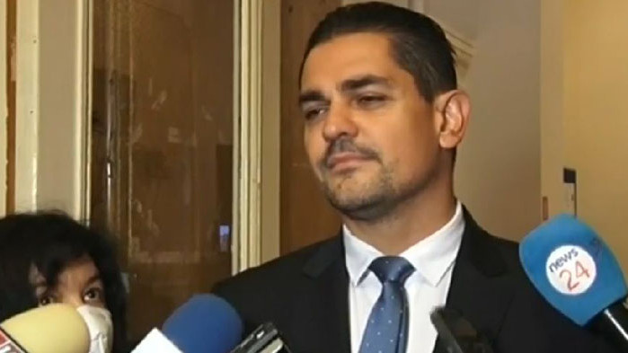 След първоначалните проверки в ММС софтуерната компания и сдружение Младежка