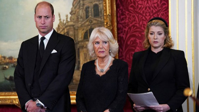 Британската кралица консорт Камила отдаде почит на Елизабет Втора самотна