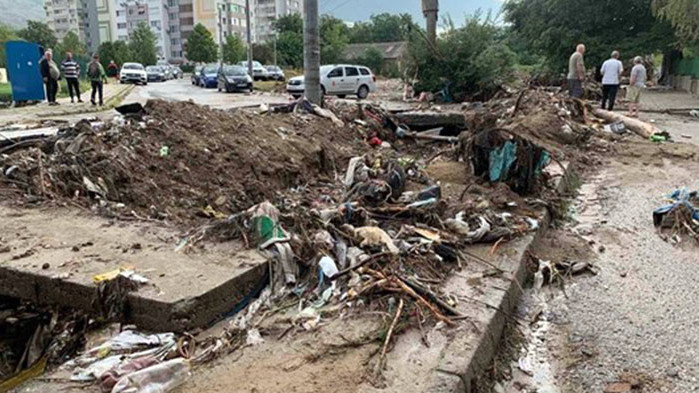 200 тона минерална вода е деблокирана от Държавния резерв за