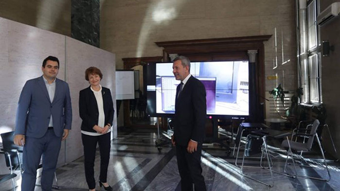 До 10 дни ще го инсталират на всички машини и