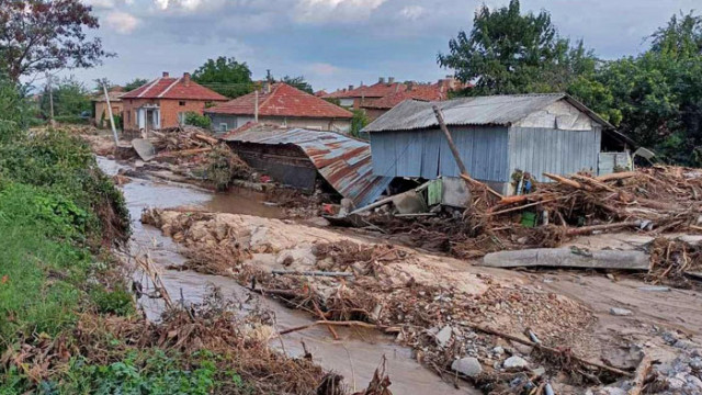 96 къщи в пострадалите карловски села Богдан Каравелово и Слатина
