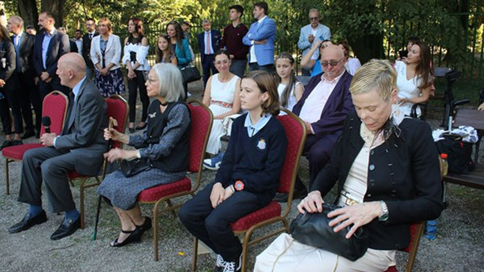 Царят събра във "Врана" децата на бивши министри и депутати от НДСВ (СНИМКИ)