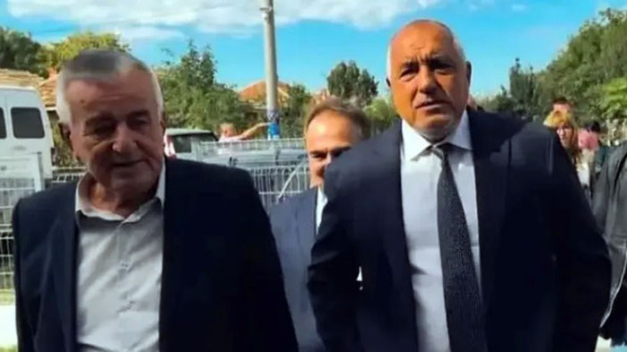 Лидерът на ГЕРБ Бойко Борисов е на посещение в село