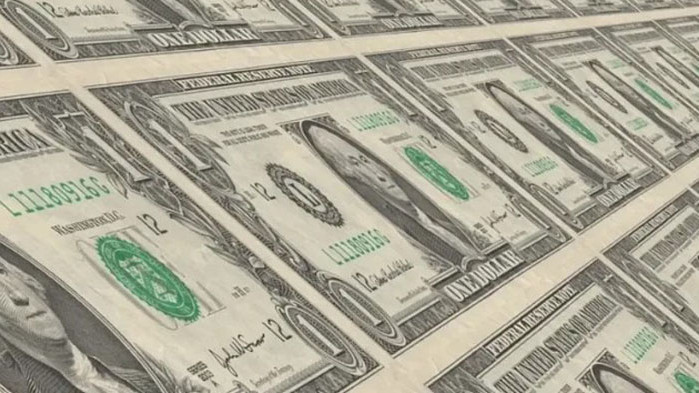 Доларът скочи до нов връх от две десетилетия насам. Това