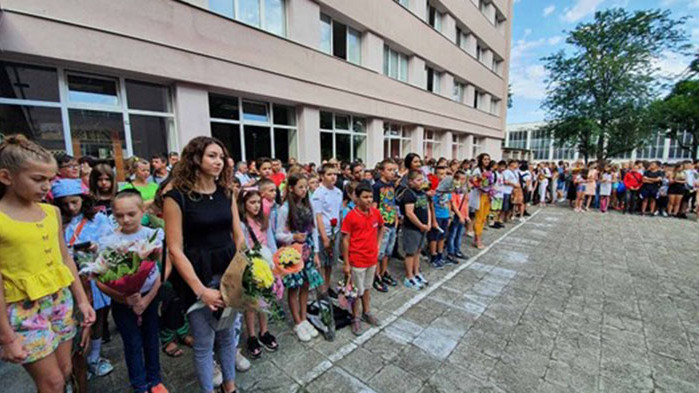Стомашен вирус, а не храна е тръшнал децата от Спортното училище в Пловдив