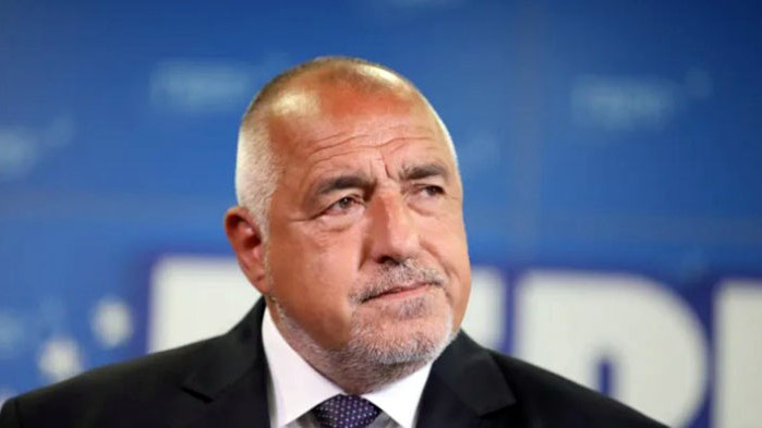 Колко естествен би бил един дясноцентристки блок, който да изведе