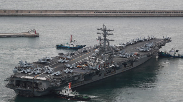 Южна Корея и САЩ започнаха първото си съвместно военноморско учение от