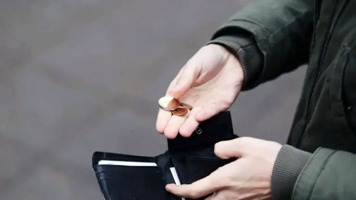 Личната инфлация на всеки от работещите е около 50%. Хората