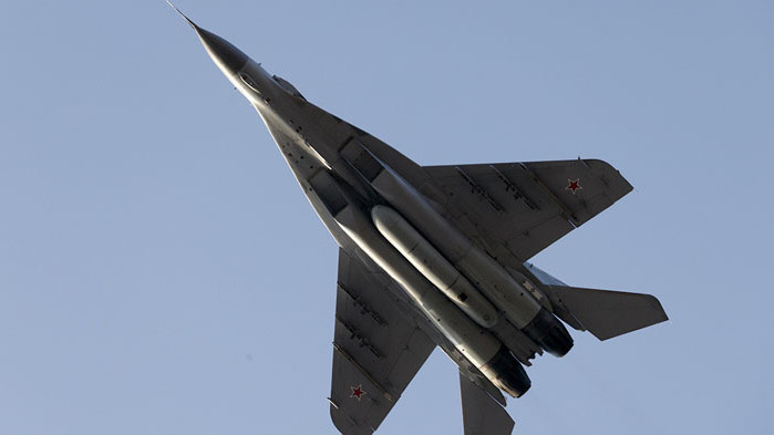 Руски самолети са доближили въздушното пространство на България на два