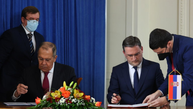 Пратениците на ЕС и САЩ изразиха безпокойство от решението на Сърбия да