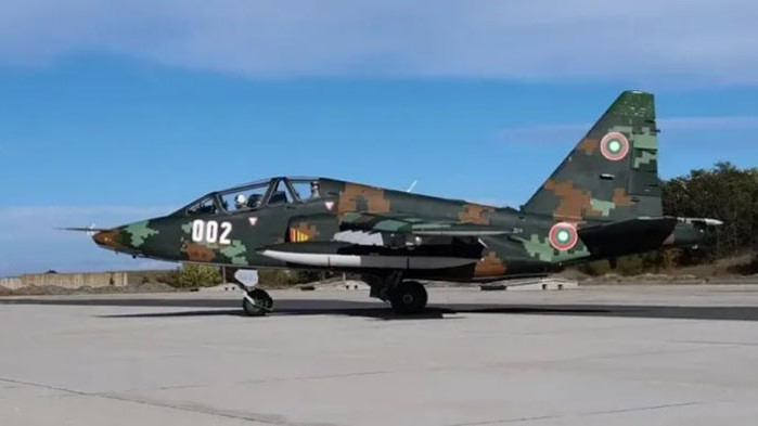 Инцидент със самолет на полигона в Безмер. Наложило се е