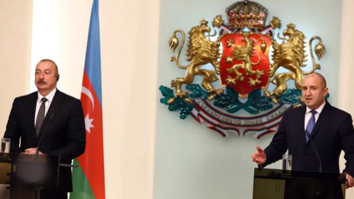 Големи родни предприятия да получават газ директно от Азербайджан обсъдиха Радев и Алиев
